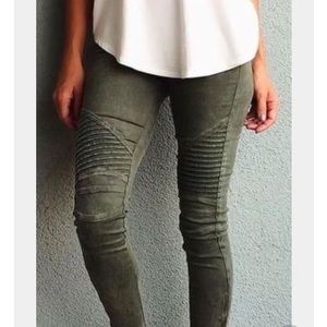 BP motto leggings. No tags. Never worn.